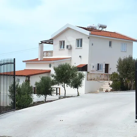 House On The Hill فندق مبيت وإفطار